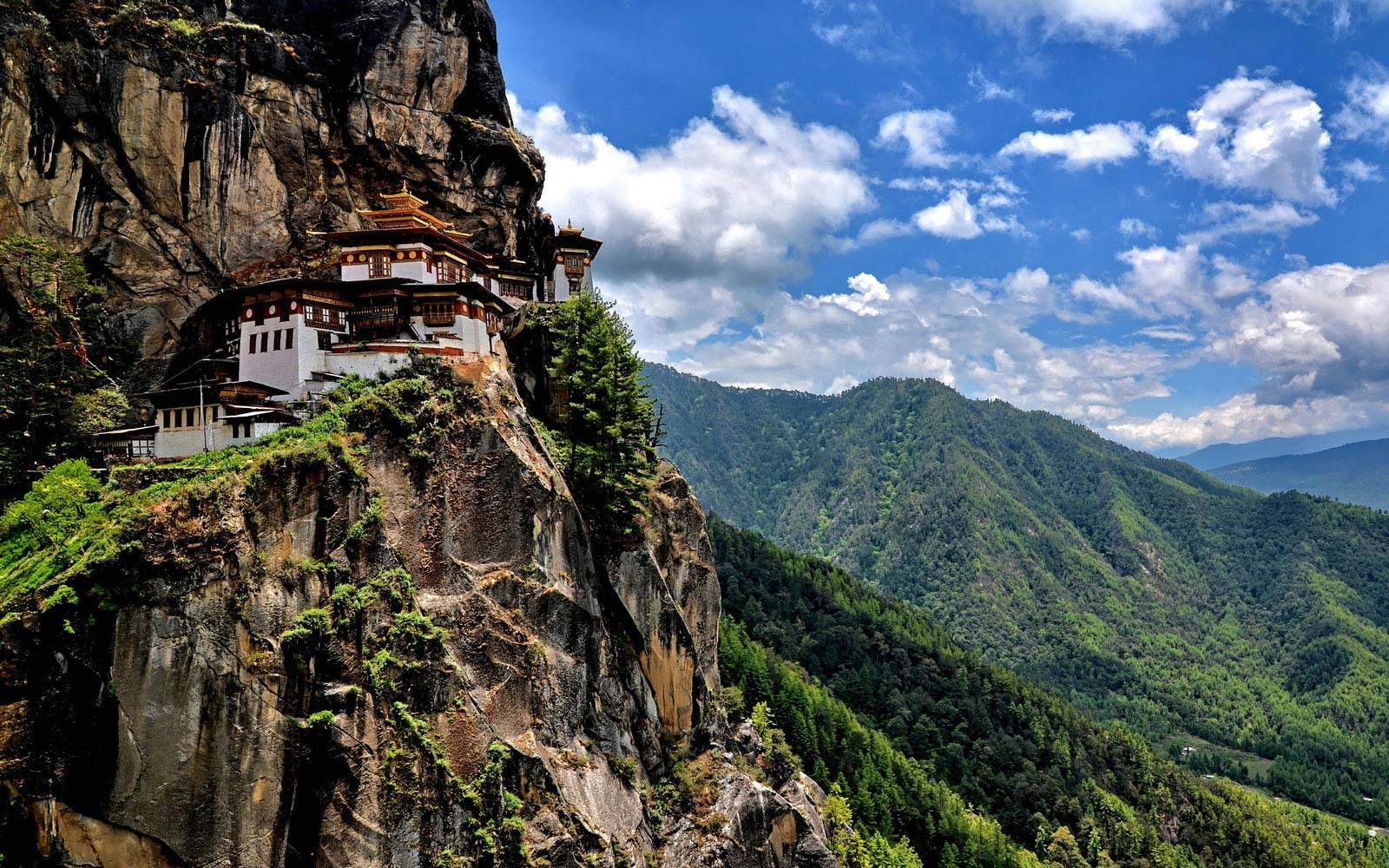 Taktsang Gompa